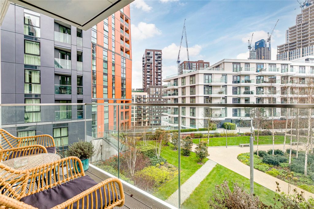 Property photo 2 of 8