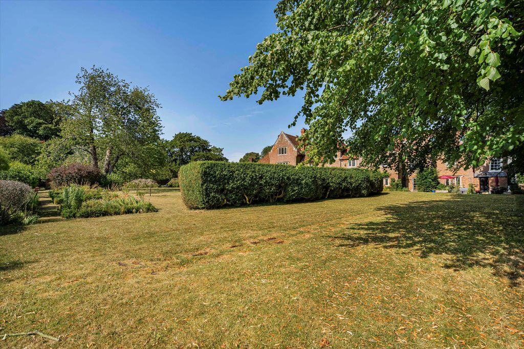 Property photo 3 of 28 Image