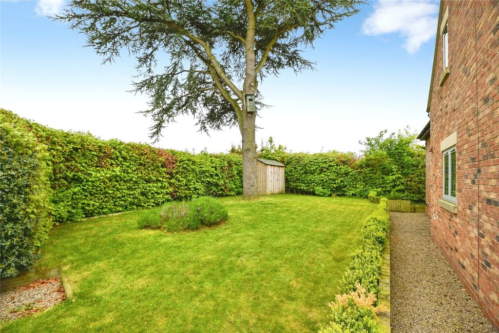 Property photo 3 of 22 Picture No. 42