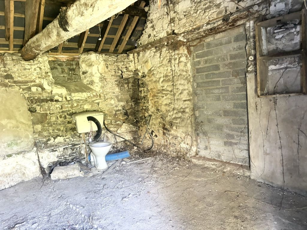Property photo 3 of 10 Not Specified