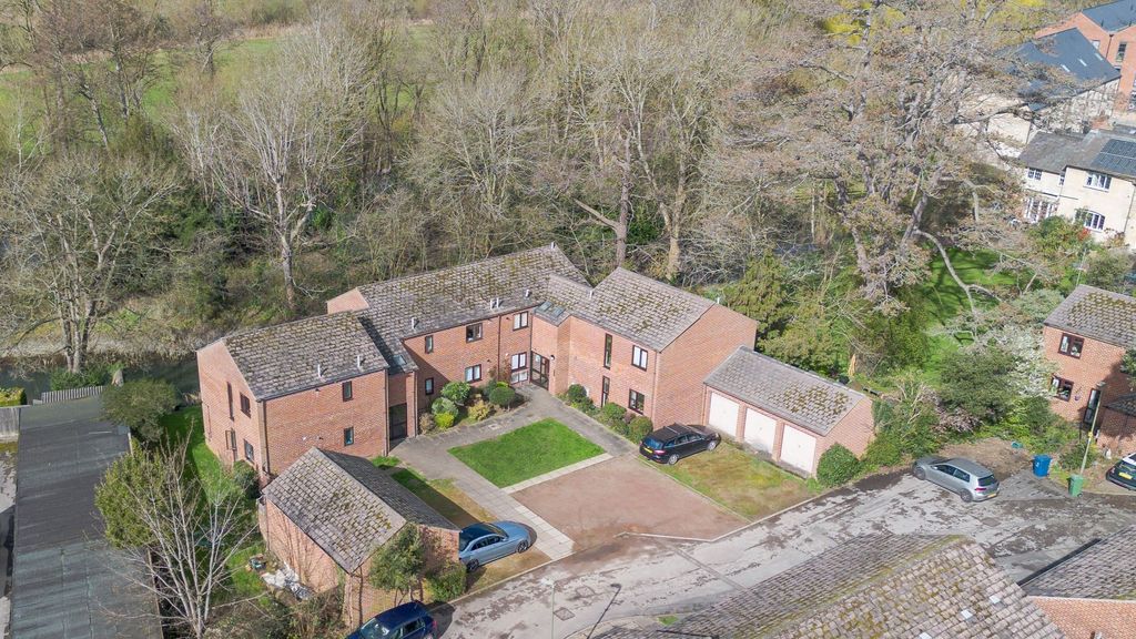 Property photo 2 of 14 Aerial