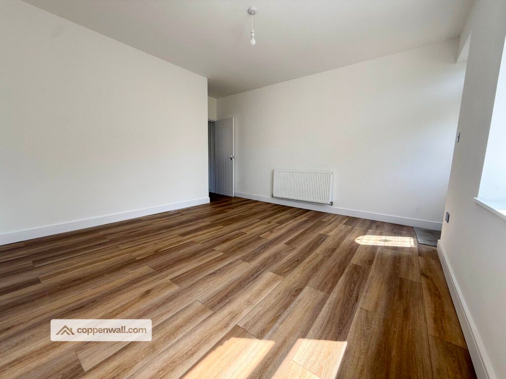 Property photo 3 of 34
