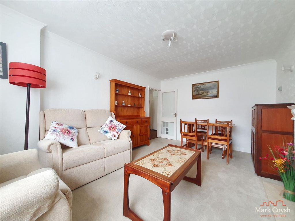 Property photo 3 of 14 L2.Jpg