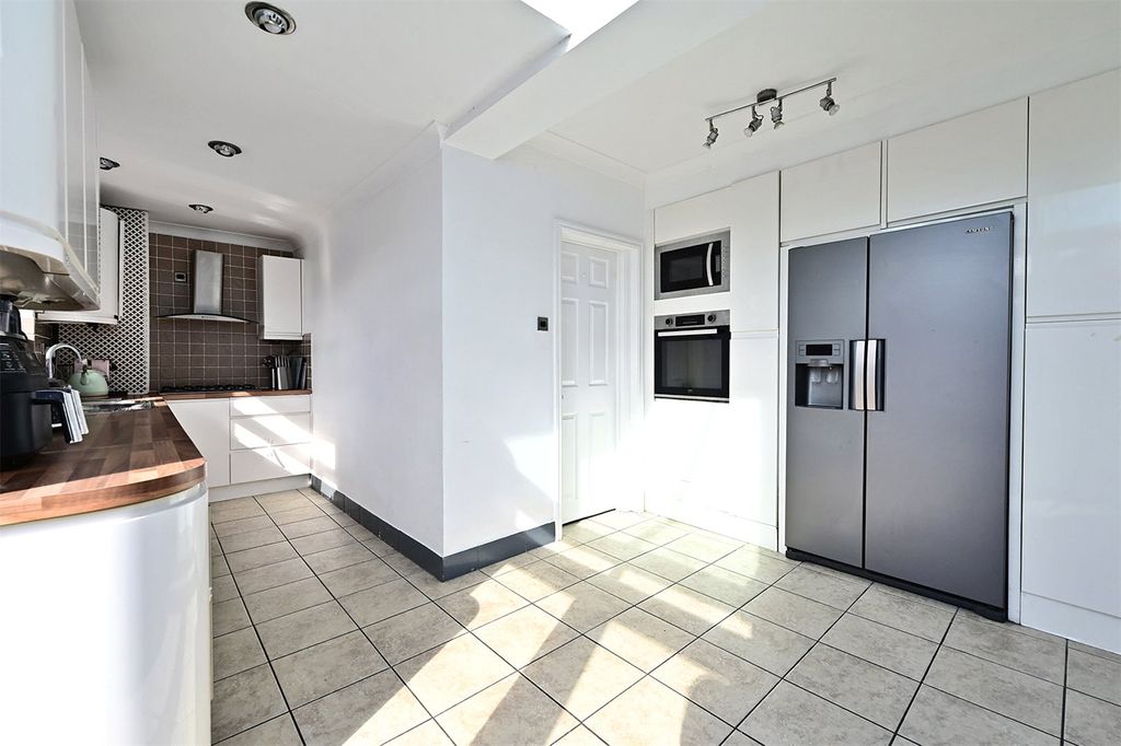 Property photo 3 of 13 Picture No. 10