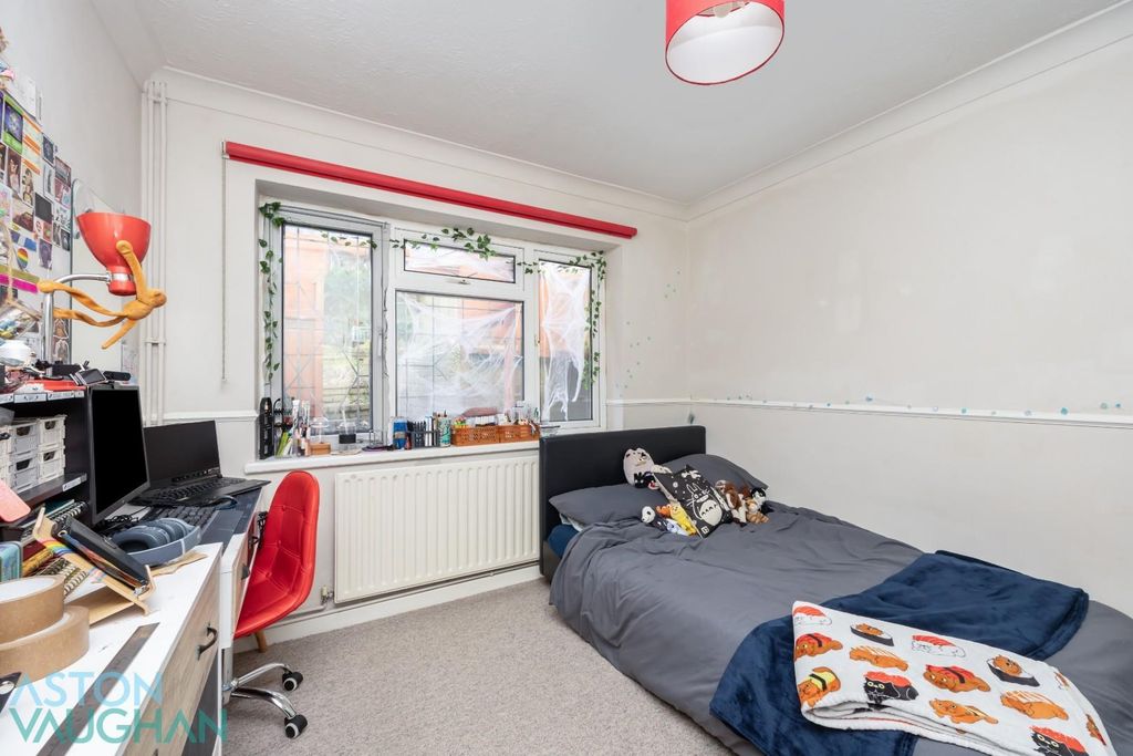 Property photo 2 of 9 Bolney Road, -001.Jpg