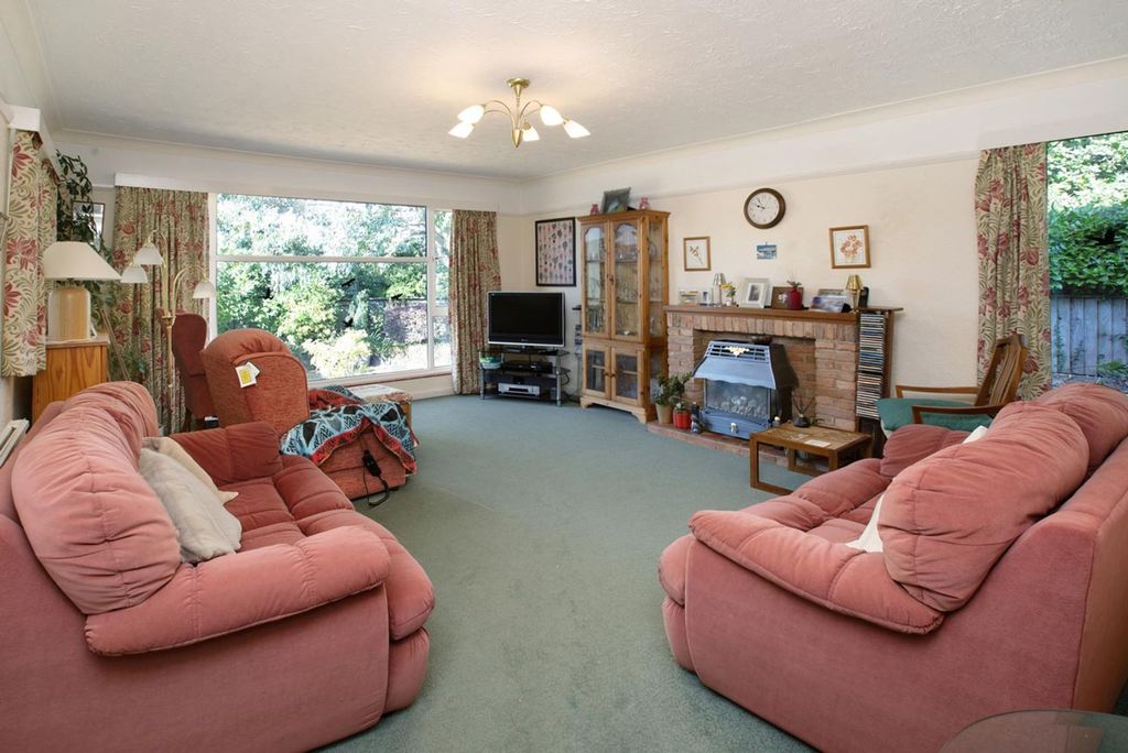 Property photo 2 of 15