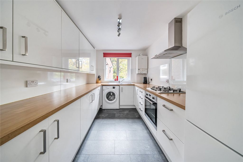 Property photo 2 of 20 Picture No. 19