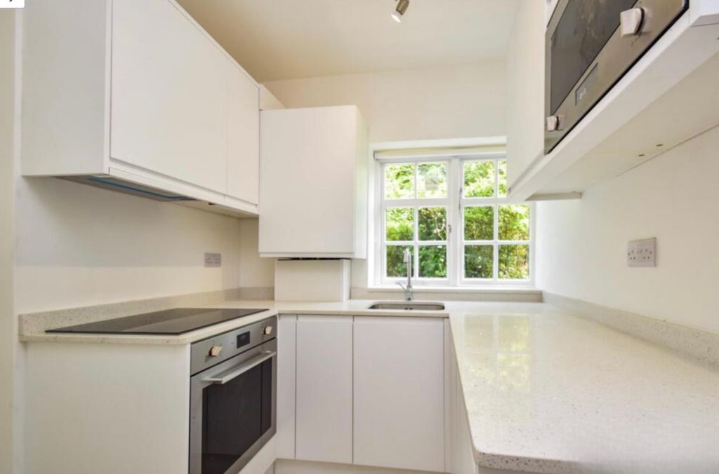 Property photo 1 of 7 Kitchen