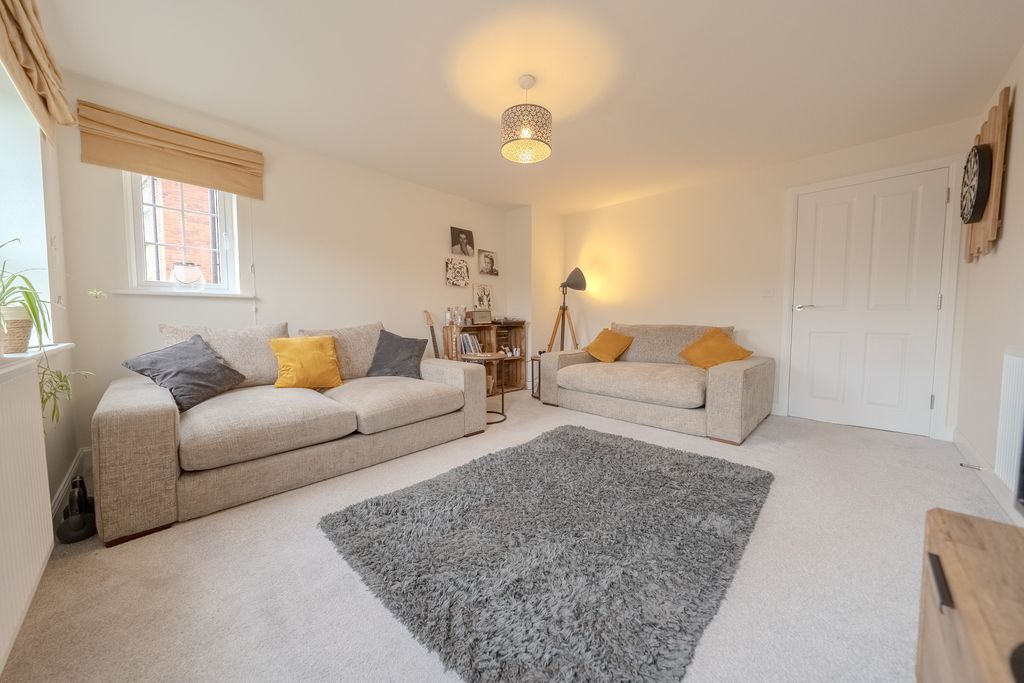 Property photo 3 of 13 Dsc00126-Hdr