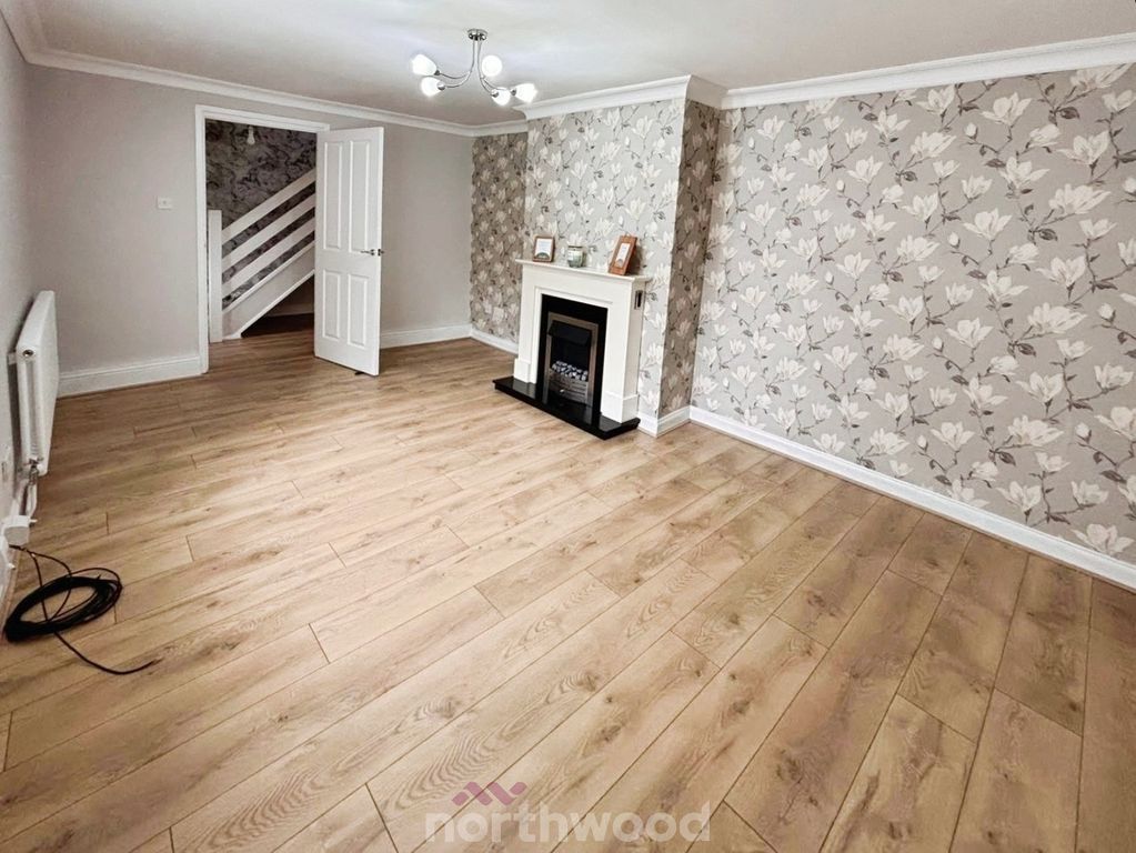 Property photo 3 of 26
