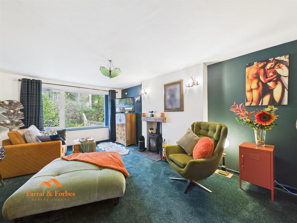 Property photo 3 of 31 Cam03956G0-Pr0172-Still013.Jpg