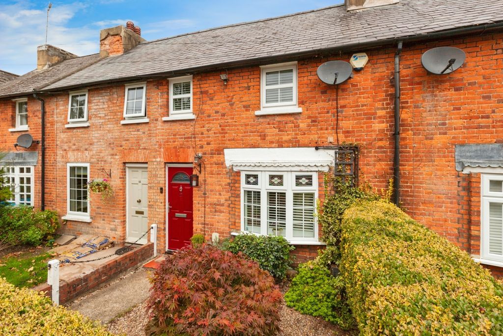 Property photo 1 of 17 Front Aspect