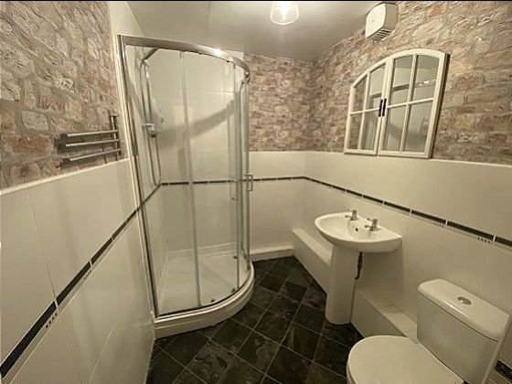 Property photo 3 of 10 Img_7341