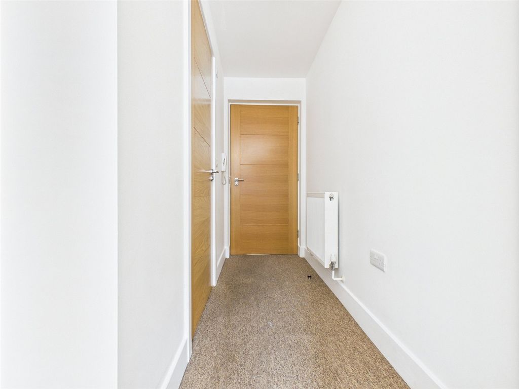 Property photo 3 of 11 Hallwau