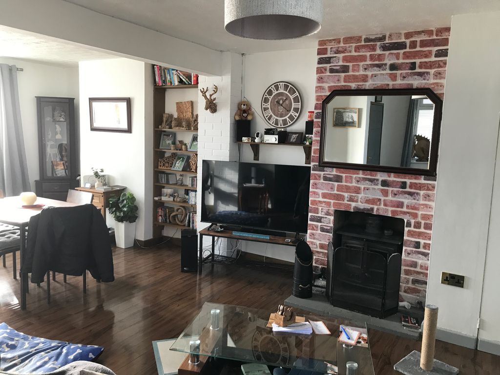 Property photo 3 of 8