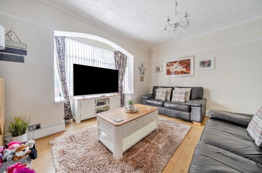 Property photo 2 of 20 1537320-14-1A158A3c52De5