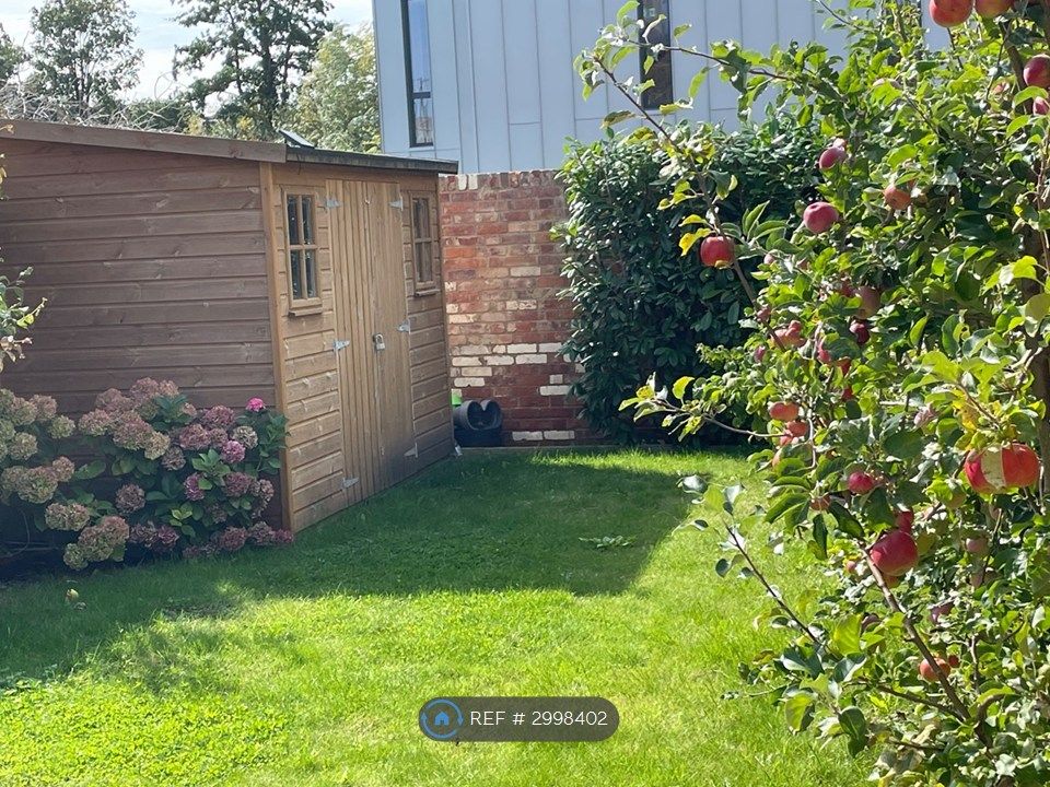 Property photo 3 of 17