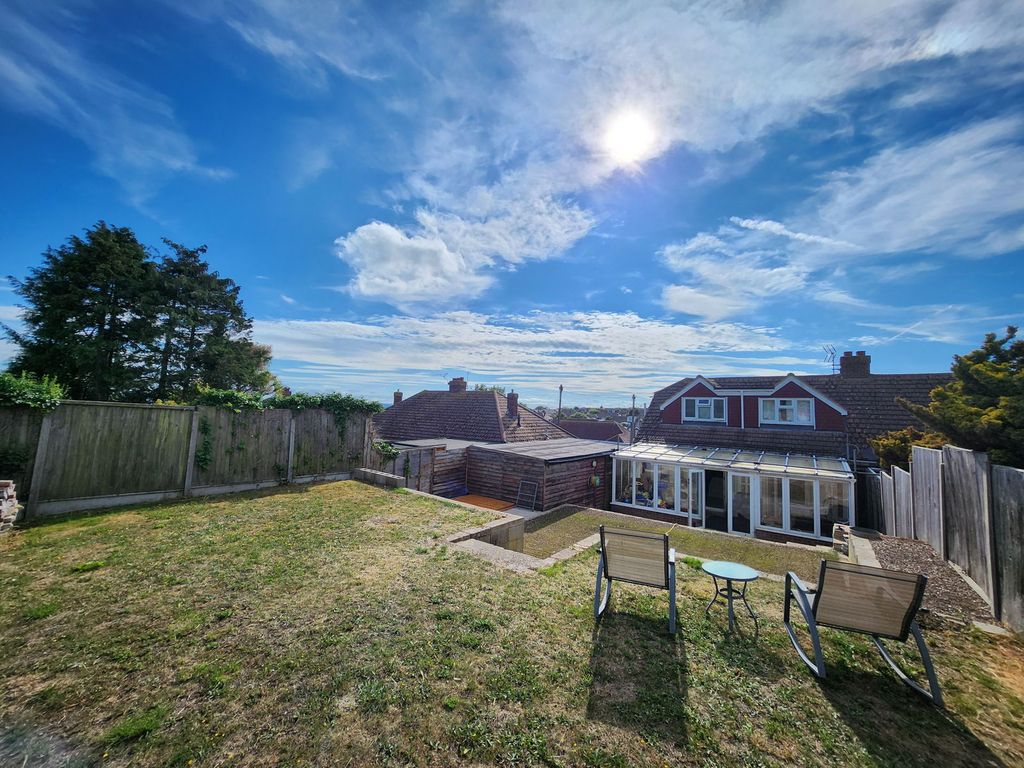 Property photo 2 of 21