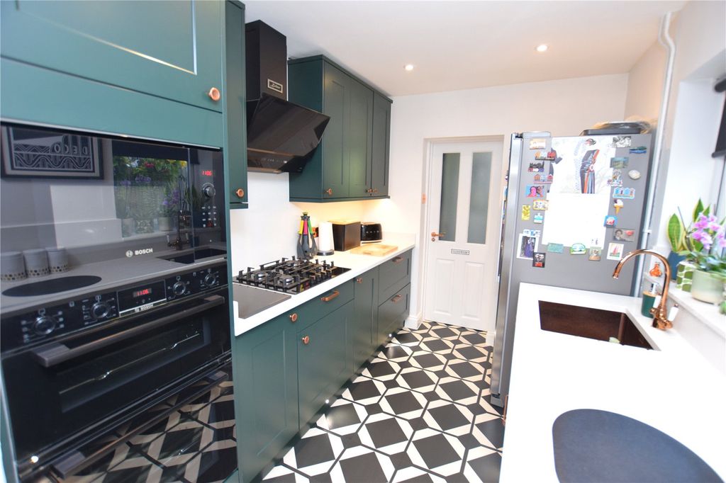 Property photo 3 of 21 Picture No. 01