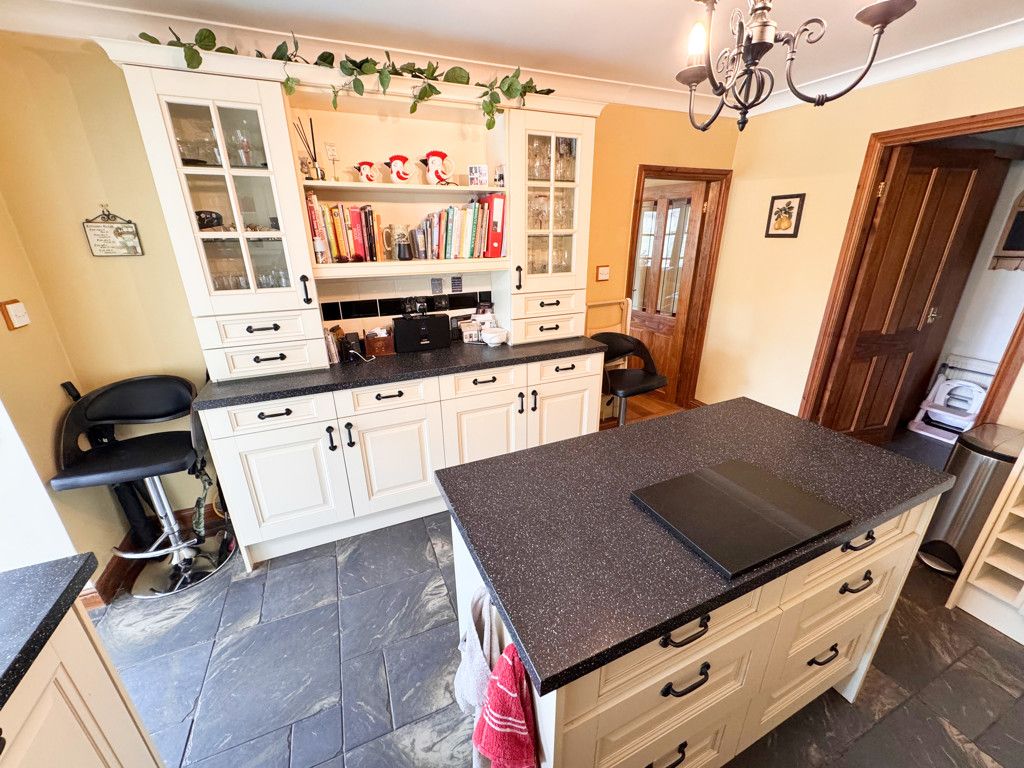 Additional image 8 of 4 bed semi-detached house for saleHigh Street, Ibstock, Leicestershire LE67
