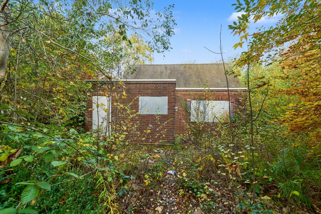 Property photo 3 of 26 66 Moor Lane, Birmingham, West Midlands, B6 7Ab