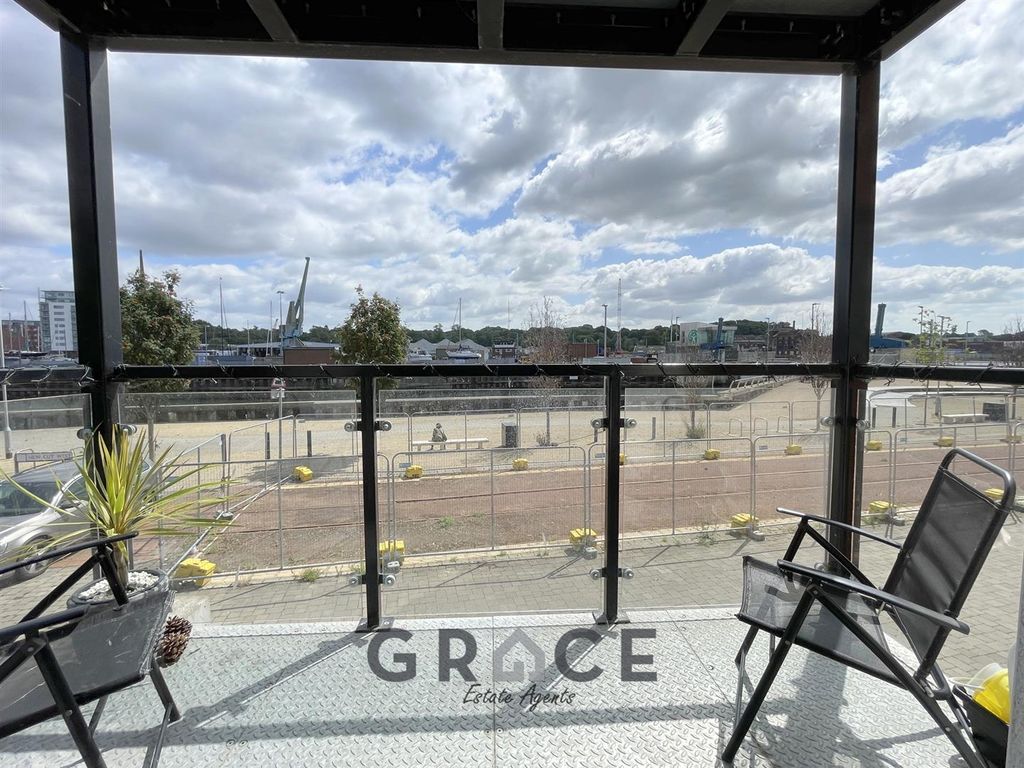 Property photo 2 of 24 Image00015.Jpg