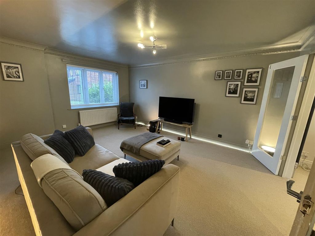 Property photo 2 of 18 45 Brac 6.Jpg