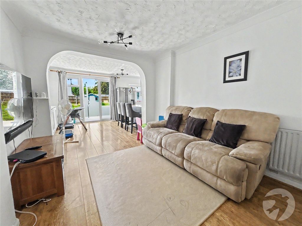 Property photo 3 of 23 Picture No. 23