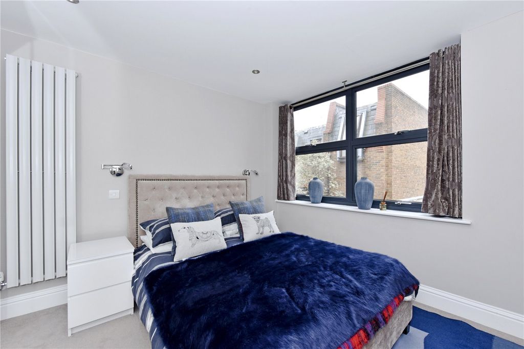 Property photo 3 of 7 Picture No. 02
