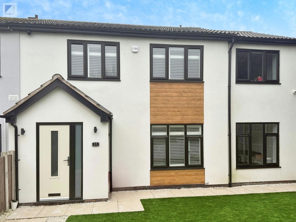 Property photo 1 of 28 Hamilton Close, Hinckley