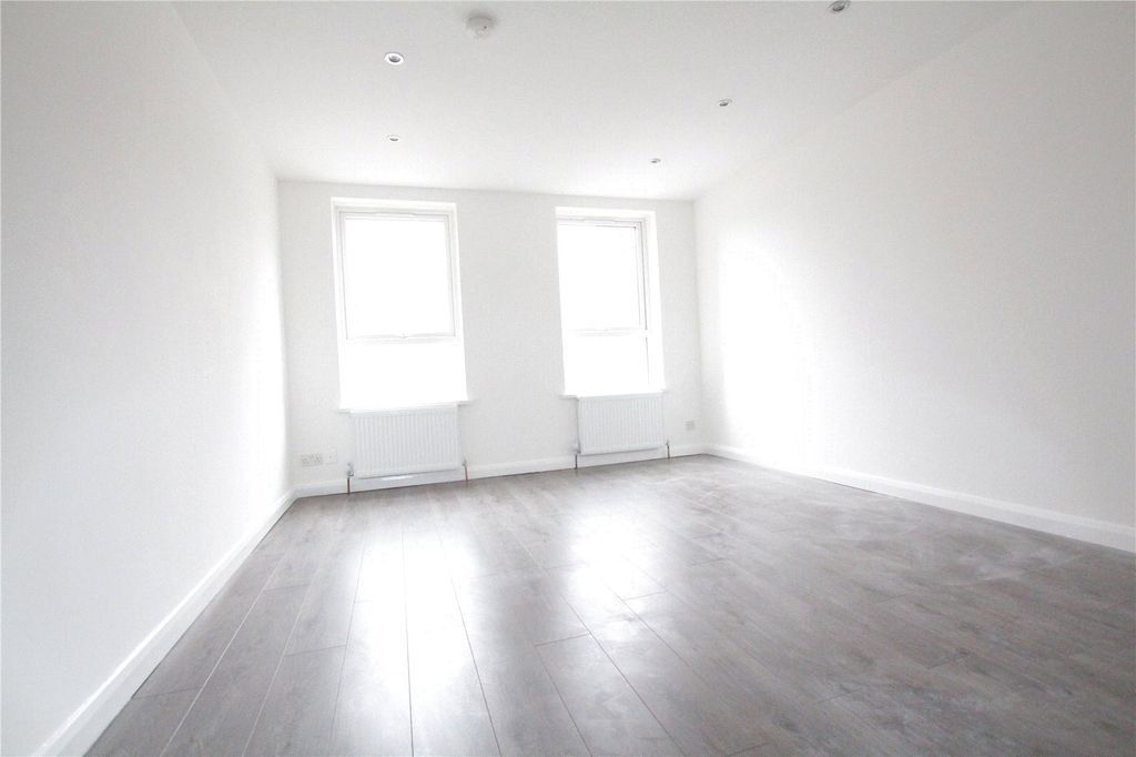 Property photo 3 of 8 Picture No. 03