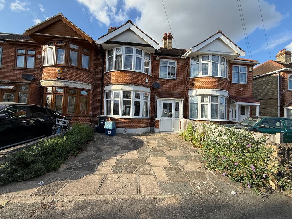 Property photo 1 of 44