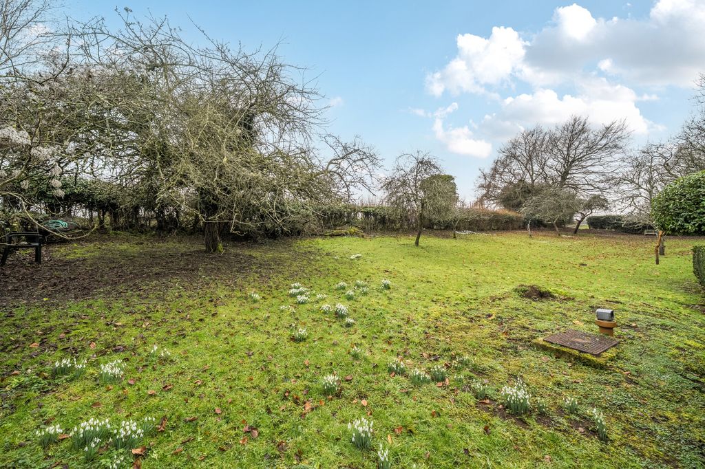 Property photo 3 of 21 Orchard