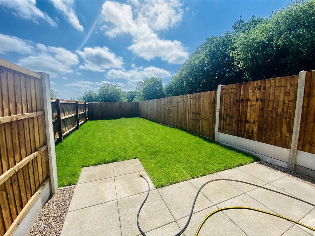 Property photo 3 of 17 2 Old 6.Jpg