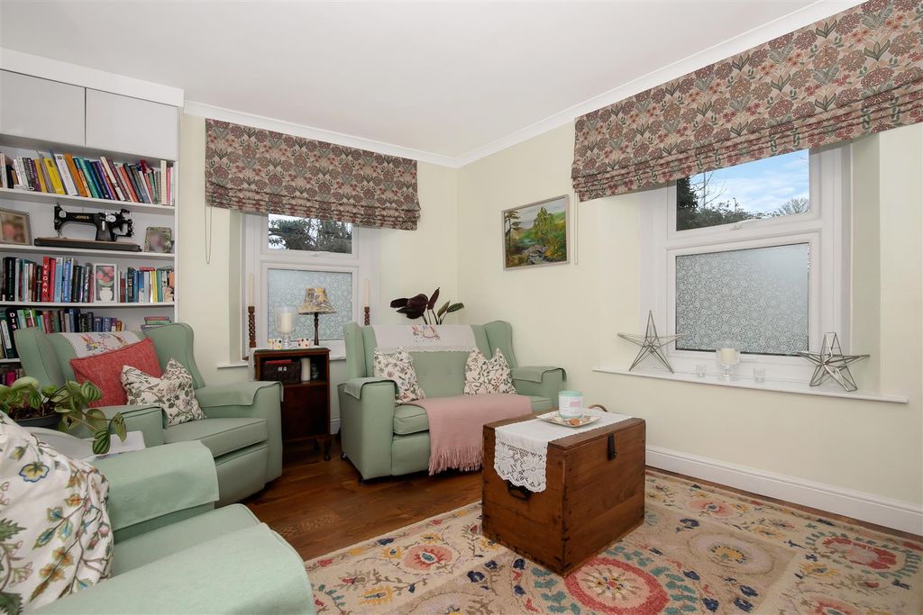 Property photo 2 of 30 Img_2703.Jpg