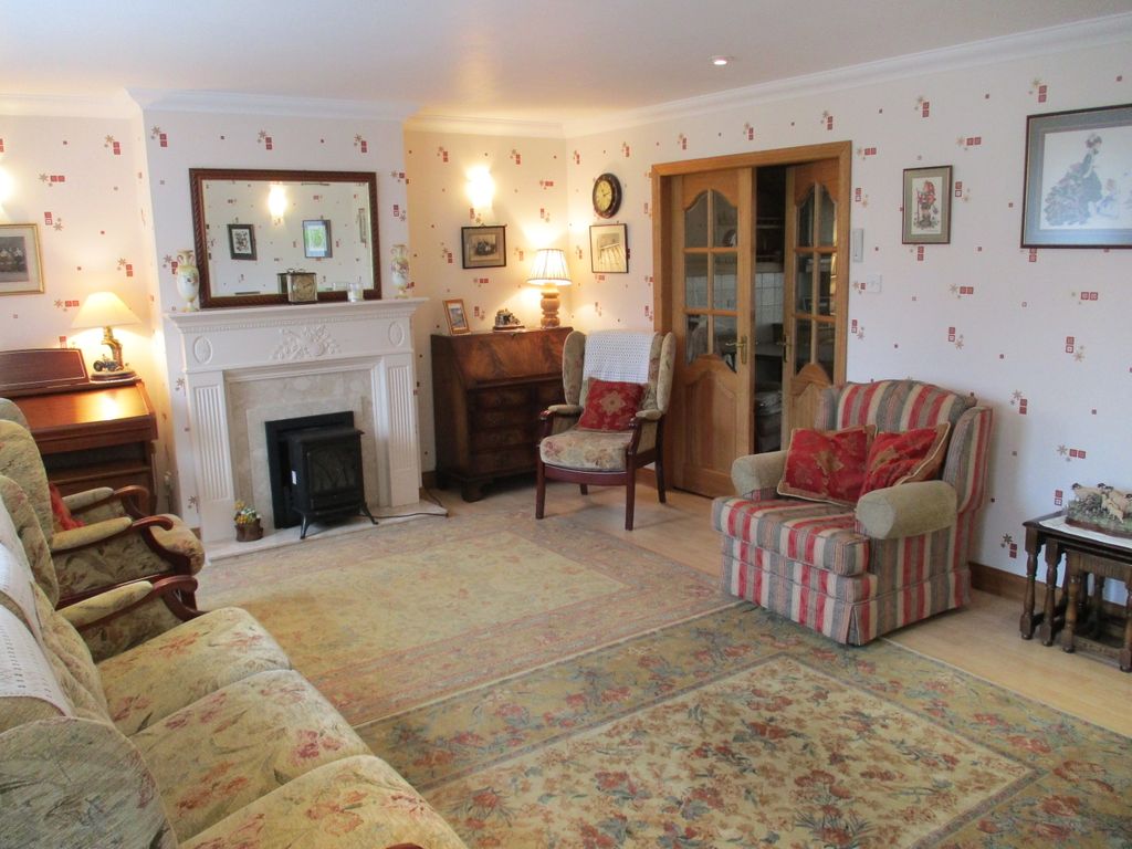 Property photo 3 of 52