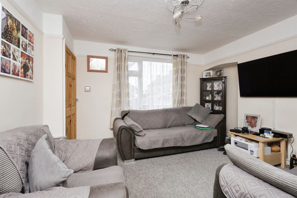 Property photo 3 of 15