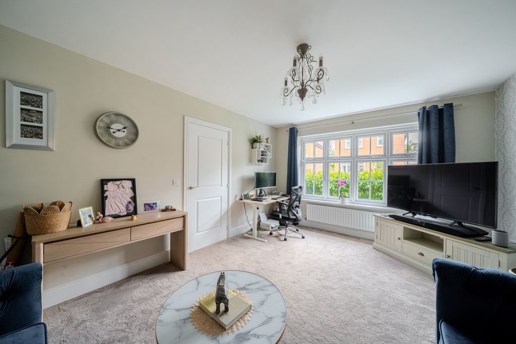 Property photo 3 of 31