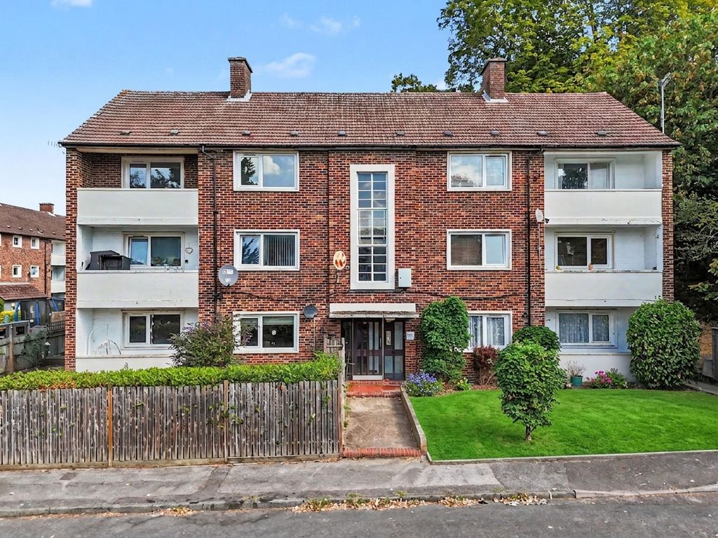 Property photo 1 of 9