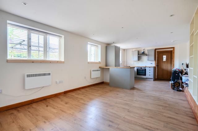Property photo 3 of 16 Reception/Kitchen