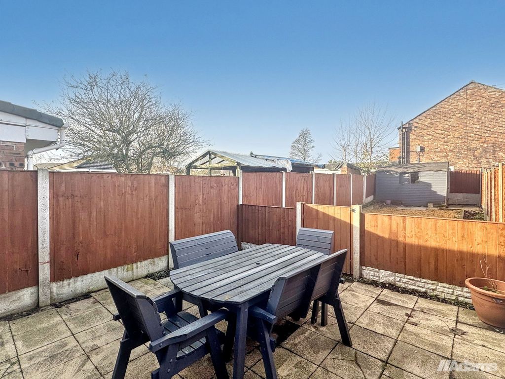 Property photo 2 of 20