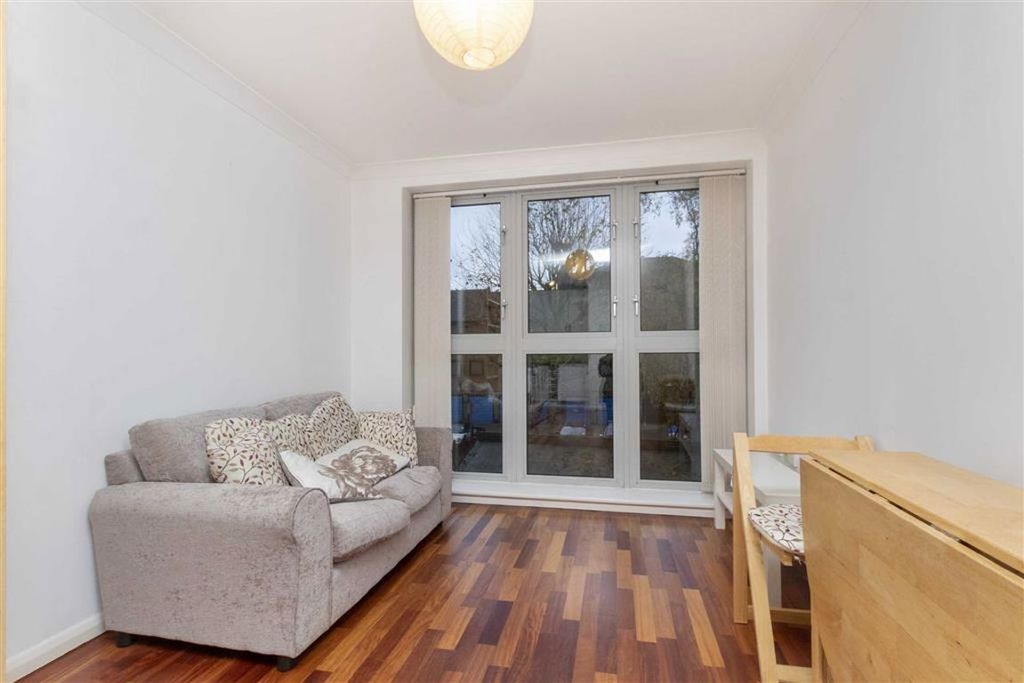 Property photo 2 of 4
