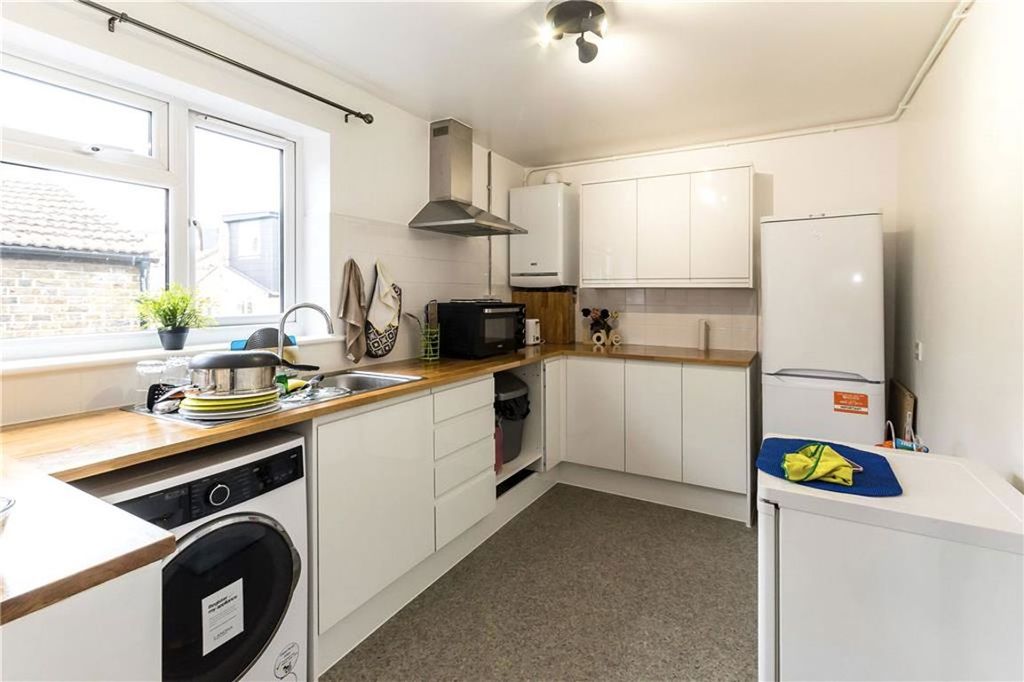 Property photo 2 of 6