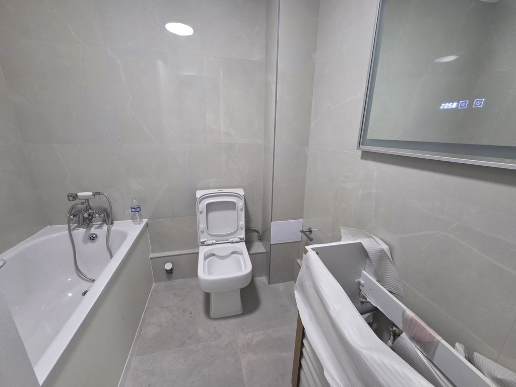 Property photo 2 of 11 Gallery