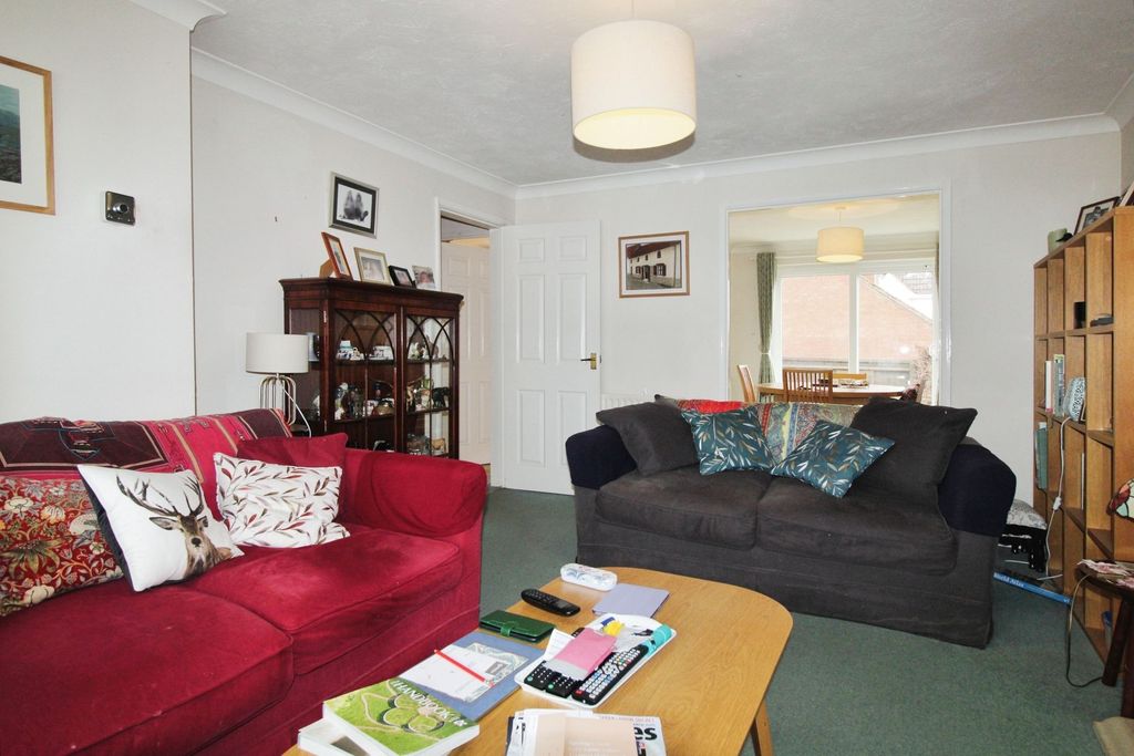Property photo 3 of 19