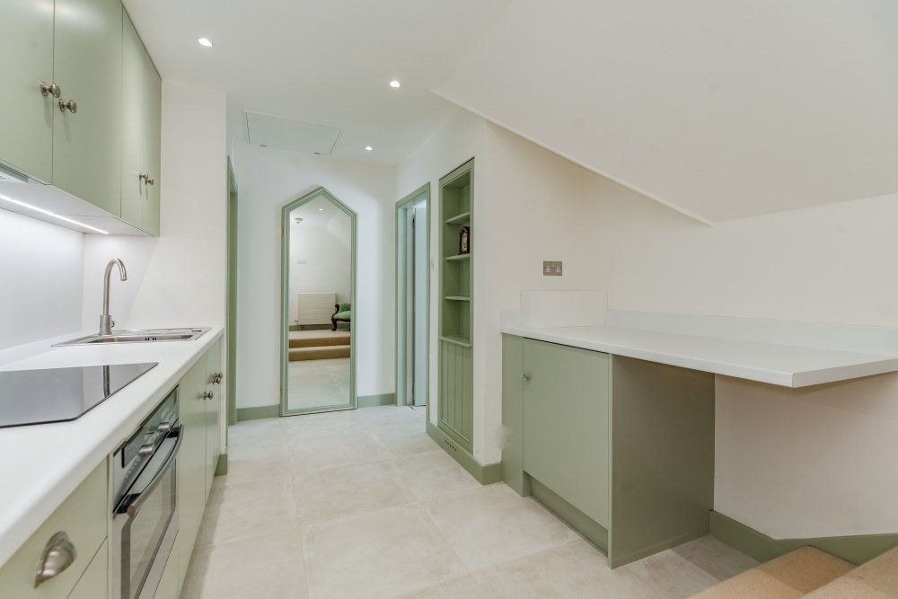 Property photo 3 of 16 Kitchen
