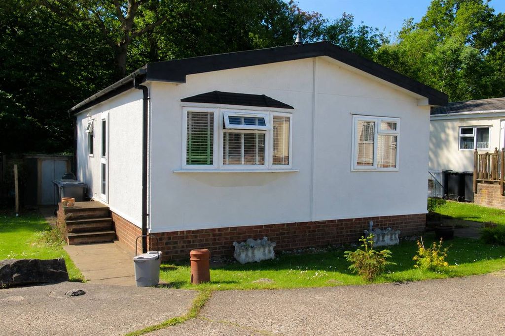 Property photo 2 of 11