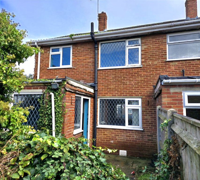 Property photo 2 of 13