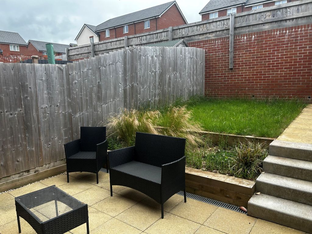 Property photo 2 of 12
