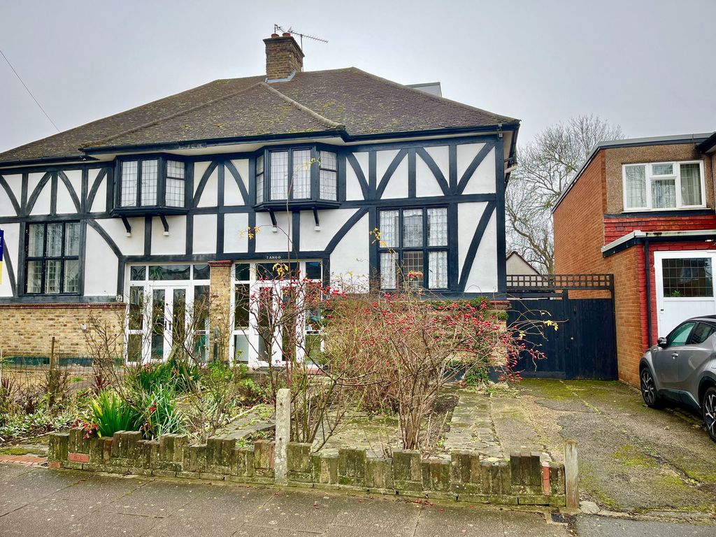 Property photo 1 of 8